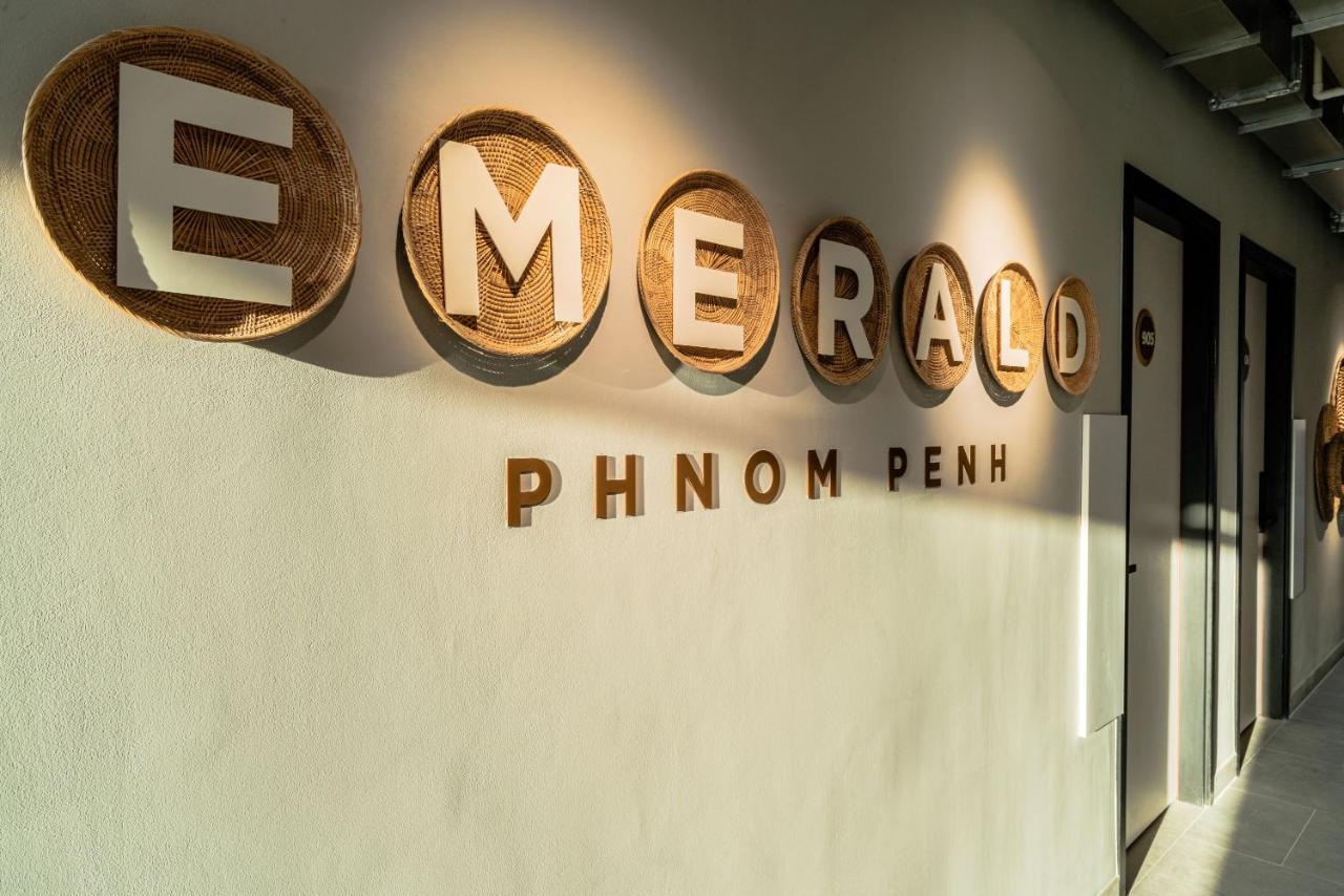 Emerald Hotel Residence Phnom Penh Exterior photo